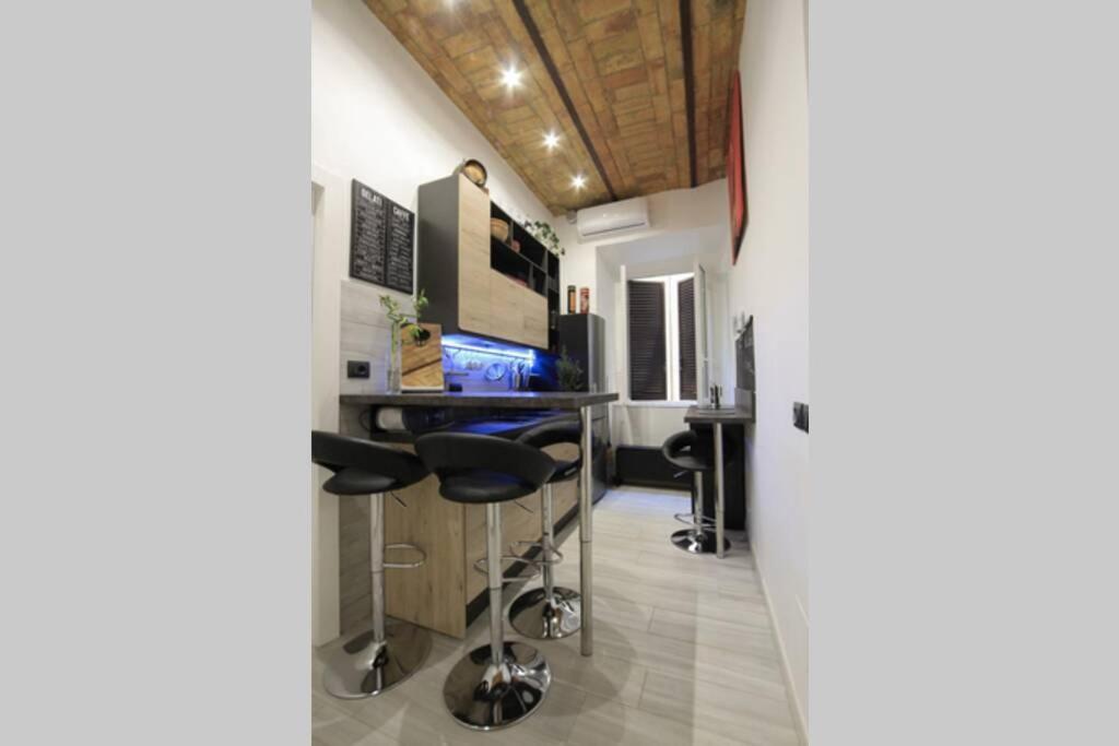 Elegant In Inner At Vatican - Netflix And Optical Fiber Appartement